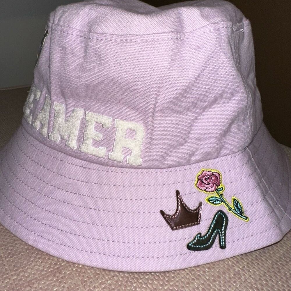 Disney Parks Pastel Trendy Lilac Embroidered Princess Dreamer Bucket Hat NWT - Picture 2 of 5